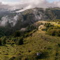 Montañas,nubes y bosques, en Cantabria